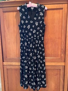 Anne Klein Black Sleeveless Midi Dress with White Floral Print